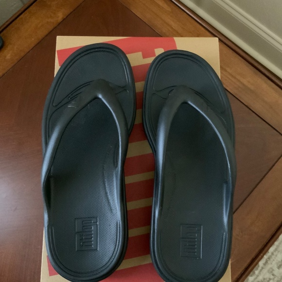 FITFLOP BLACK TOE POST RECOVERY SANDALS SIZE 8 / 39 - Picture 6 of 9
